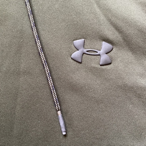 Dark Green Under Armour Hooded Sweatshirt Size L Kangaroo Pocket New Condition - Picture 3 of 5